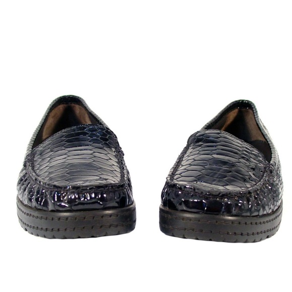Stuart Weitzman Glossy Black Snakeskin Textured Loafers Shoes - Picture 3 of 7
